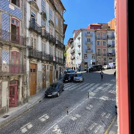 Historic Balcony Hideaway - Taipas House 60 Porto